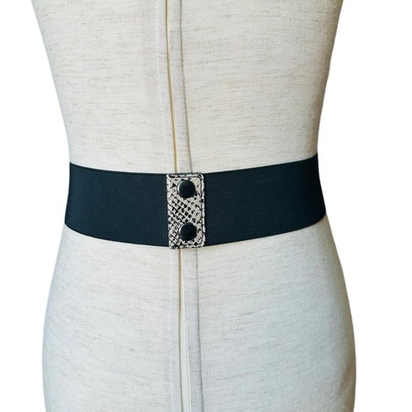 BCBGMAXAZRIA Women’s Black Stretch Belt With Snake Print Buckle Insert XS - Picture 4 of 13